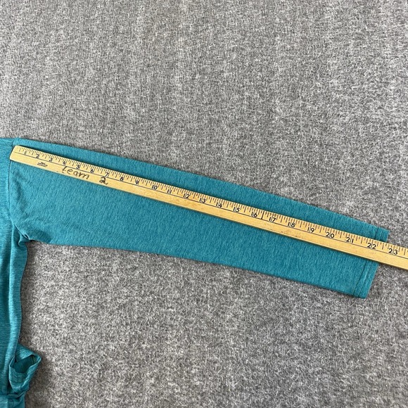 Patagonia Women's XS Teal Hooded Long Sleeve Performance Top Lightweight - Picture 8 of 10
